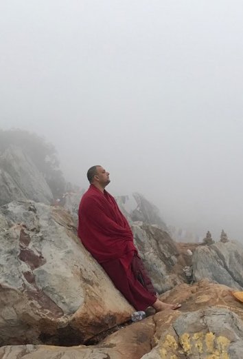 Досточтимый Тензин Приядарши проведет в Краснодаре семинар «Наставления по бодхичитте» по сочинению Кхуну Ламы Ринпоче