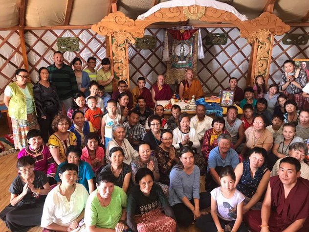 Досточтимый Шивалха Ринпоче провел в Монголии учения для учеников из Тувы