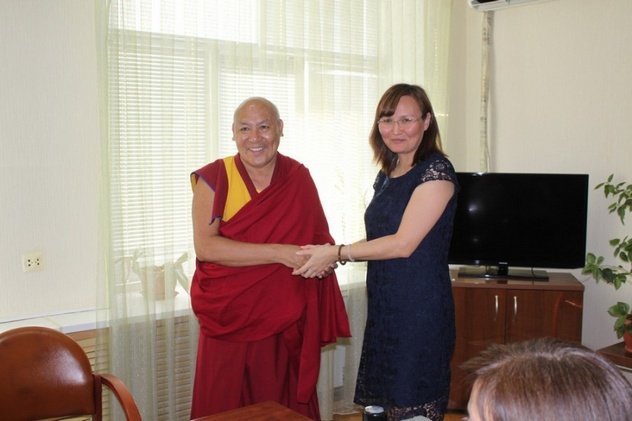 Геше Лхакдор посетил Калмыцкий научный центр РАН Геше Лхакдор посетил Калмыцкий научный центр РАН