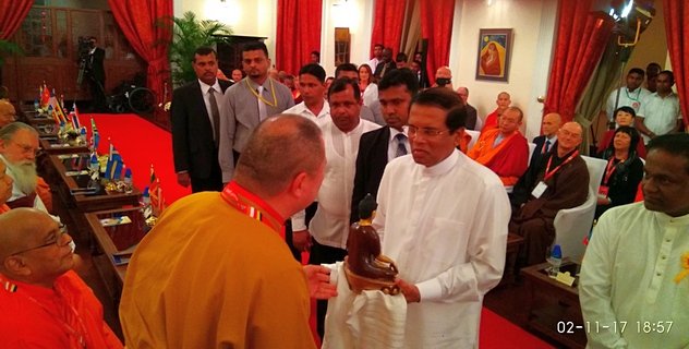 Тэло Тулку Ринпоче принял участие в Международном Буддийском саммите