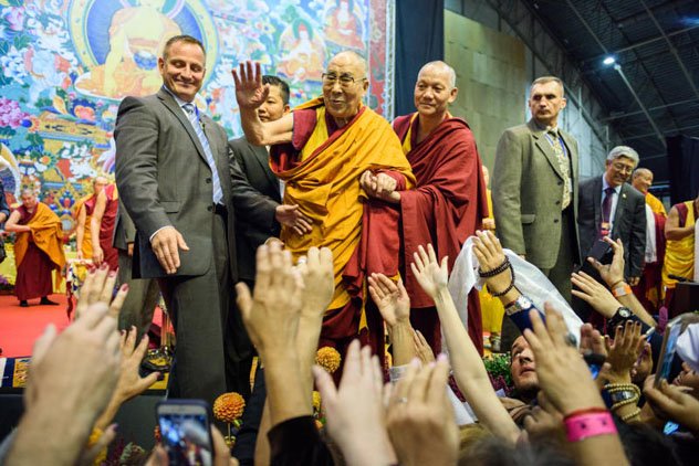 Идущие к счастью. Организатор встреч российских буддистов с Далай-Ламой рассказала, как живут его столичные ученики Идущие к счастью. Организатор встреч российских буддистов с Далай-Ламой рассказала, как живут его столичные ученики