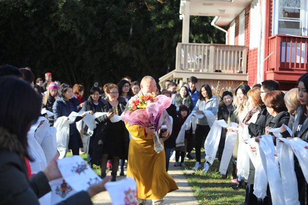 Тэло Тулку Ринпоче даровал учение в калмыцком буддийском храме городка Хауэлл штата Нью-Джерси Тэло Тулку Ринпоче даровал учение в калмыцком буддийском храме городка Хауэлл штата Нью-Джерси