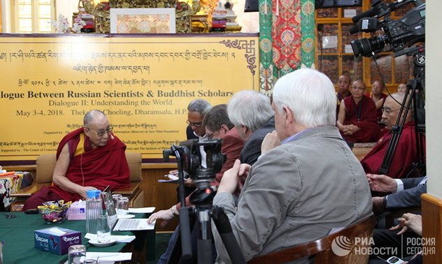 Далай-лама призвал к миру в Сирии