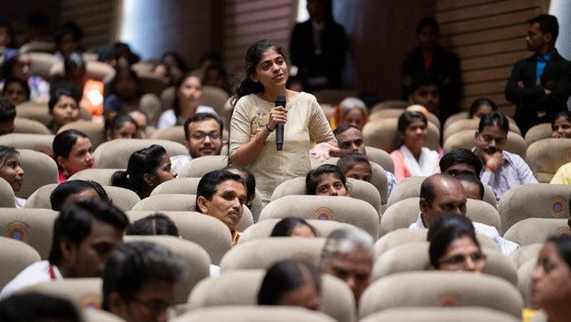 Далай-лама посетил колледж им. Гуру Нанака