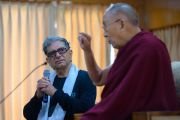 Дипак Чопра во время встречи с Его Святейшеством Далай-ламой. Дхарамсала, Индия. 11 февраля 2019 г. Фото: Тензин Чойджор.