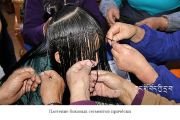 Обряд смены прически тибетскими девушками при достижении совершеннолетия
