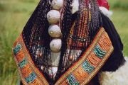Обряд смены прически тибетскими девушками при достижении совершеннолетия