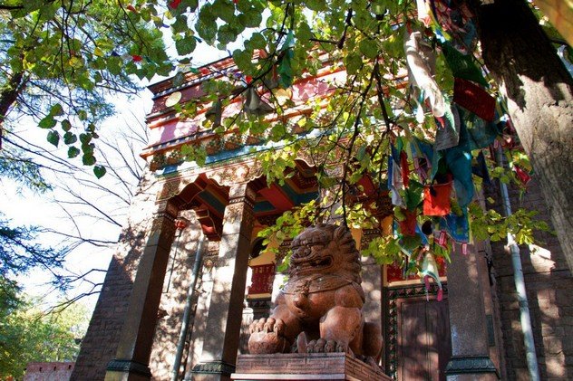 Б.Л. Митруев. Расшифровка надписеи&#774; в Петербургском буддии&#774;ском храме