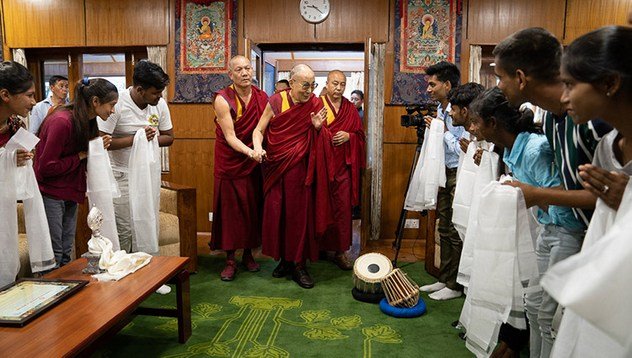Далай-лама встретился с представителями, сотрудниками и студентами фонда «Тонглен»