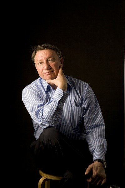 Валерий Андросов: «К сожалению, наши политики не пускают Далай-ламу – боятся китайской ноты протеста» Валерий Андросов: «К сожалению, наши политики не пускают Далай-ламу – боятся китайской ноты протеста»