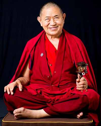 Прямая трансляция. Учение Гарчена Ринпоче о гуру-йоге из Тайваня с переводом на английский язык