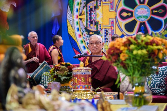 Фоторепортаж. День помощи животным с ламой Сопой Ринпоче – 2019