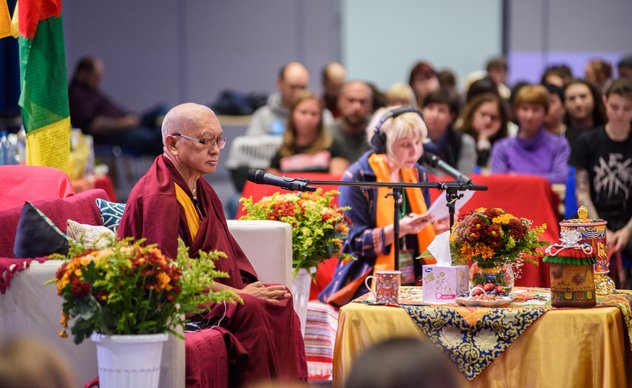 Фотографии участников Дня помощи животным с ламой Сопой Ринпоче Фотографии участников Дня помощи животным с ламой Сопой Ринпоче