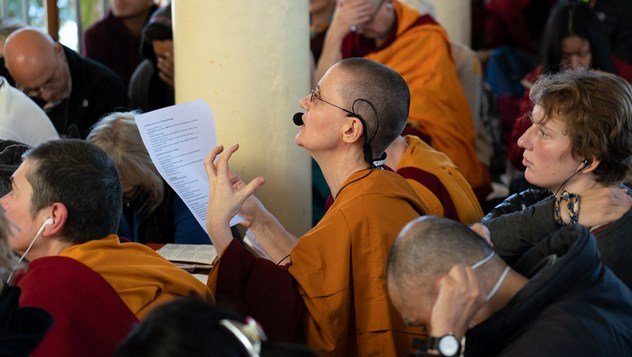В Дхарамсале прошел второй день учений Далай-ламы для корейских буддистов