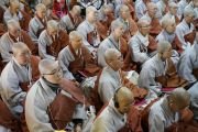 Корейские монахини слушают наставления Его Святейшества Далай-ламы в первый день учений для буддистов из Кореи. Дхарамсала, Индия. 4 ноября 2019 г. Фото: дост. Тензин Джампхел