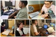 Переводчики в Дели, Тайване, США, Франции и Италии дистанционно выполняют синхронный перевод учений Его Святейшества Далай-ламы, находящегося в своей резиденции в Дхарамсале, штат Химачал-Прадеш, Индия. 17 мая 2020 г.