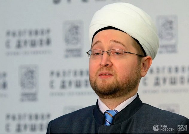 "Выглядит абсурдно". Поправки в закон рассорили духовенство с Госдумой