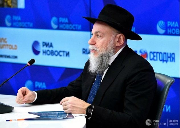 "Выглядит абсурдно". Поправки в закон рассорили духовенство с Госдумой