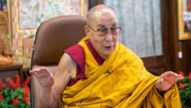 Далай-лама побеседовал с индонезийскими школьниками