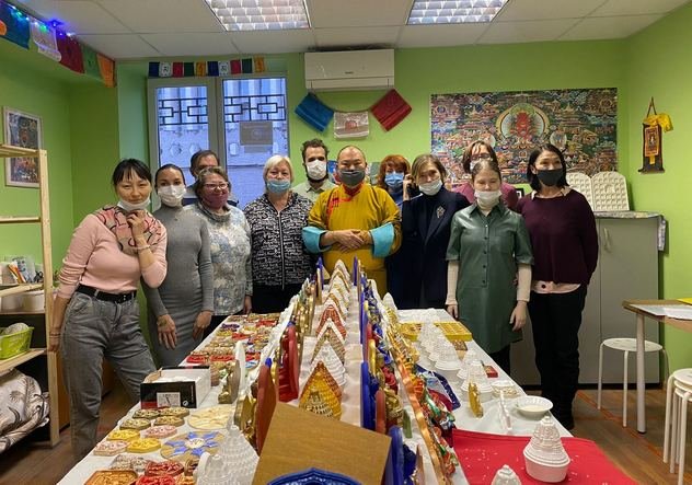 Тэло Тулку Ринпоче посетил Мастерскую ца-ца в Москве