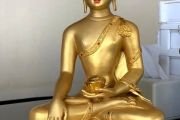 Одна из тысячи статуэток Будды, подготовленных для подношения Его Святейшеству Далай-ламе. Фото: ФПМТ.