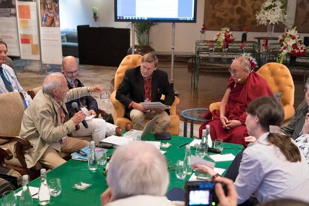 А. М. Шустова. Далай-лама и наука. К 85-летию Далай-ламы