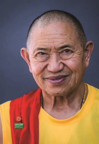 Гарчен Ринпоче дарует посвящение Будды Медицины к празднику Лосар