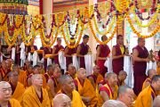 Церемония вручения благодарственной награды и пуджа долгой жизни ламы Сопы Ринпоче