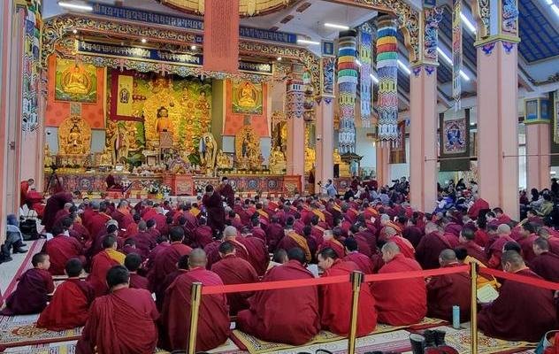 В Улан-Баторе состоялась пуджа долгой жизни Тэло Тулку Ринпоче В Улан-Баторе состоялась пуджа долгой жизни Тэло Тулку Ринпоче