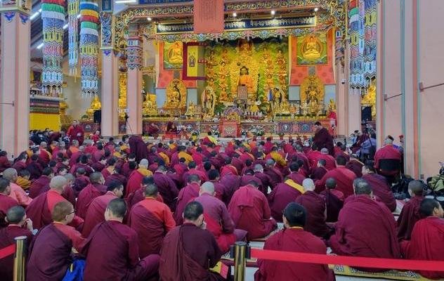 В Улан-Баторе состоялась пуджа долгой жизни Тэло Тулку Ринпоче В Улан-Баторе состоялась пуджа долгой жизни Тэло Тулку Ринпоче