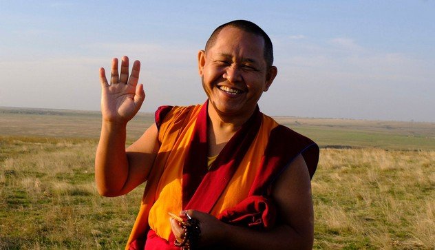 Геше Дакпа Джампа дарует учение, посвященное Лосару и дням чудес Геше Дакпа Джампа дарует учение, посвященное Лосару и дням чудес