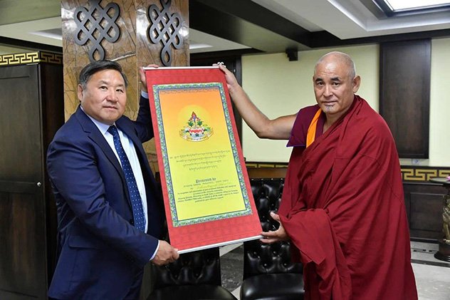 Делегация монастыря Дрепунг Гоманг во главе с настоятелем посетила Туву