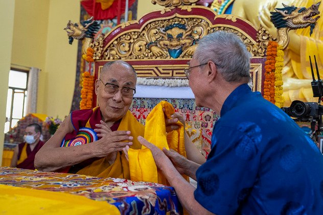 Далай-лама торжественно открыл колледж Кхамгар Друк Дхармакара в Таши Джонге
