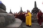 Фоторепортаж. Тай Ситу Ринпоче посетил храмовый комплекс Боробудур в Индонезии