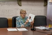 В Москве проходит семинар Раисы Крапивиной по проблемам перевода «Украшения из постижений»