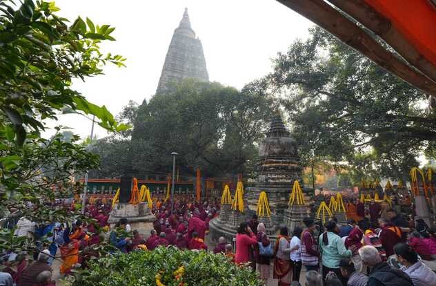 Фоторепортаж. В Бодхгае продолжается монлам традиции сакья