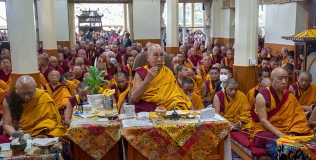 Фоторепортаж. Его Святейшество Далай-лама принял участие в молитвенном собрании «Мани дхундуб»