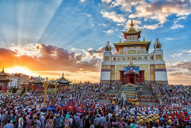 Центральный хурул Калмыкии приглашает на празднование Дня рождения Его Святейшества Далай-ламы