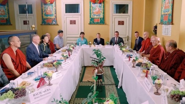 Санкт-Петербург обновил дацан и поддержал строительство паломнического центра в Коломягах