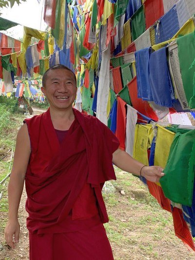 Клуб тибетского языка имени Тхонми Самбхота приглашает на онлайн-курс по изучению текста «Тридцать семь практик Бодхисаттвы»