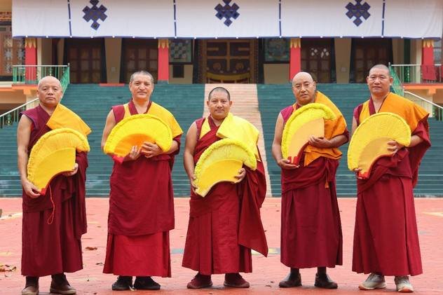 Делегация монастыря Дрепунг Гоманг посетит Калмыкию