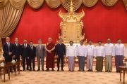 Во время встречи главы Республики Калмыкия Бату Хасикова с премьер-министром Мьянмы Мин Аун Хлайном. Фото: Телеграм-канал главы Республики Калмыкия Бату Хасикова.