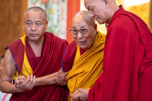 Офис Его Святейшества Далай-ламы сообщает о проведении публичных групповых благословений на юге Индии