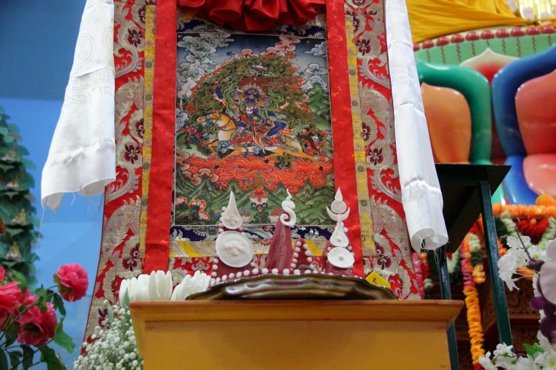 Центральный хурул Калмыкии приглашает на молебны и ритуалы по случаю наступления Белого месяца