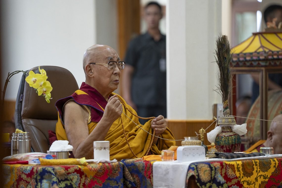 Фото. Далай-лама принял участие в молитвенном собрании «Мани дхундуб»