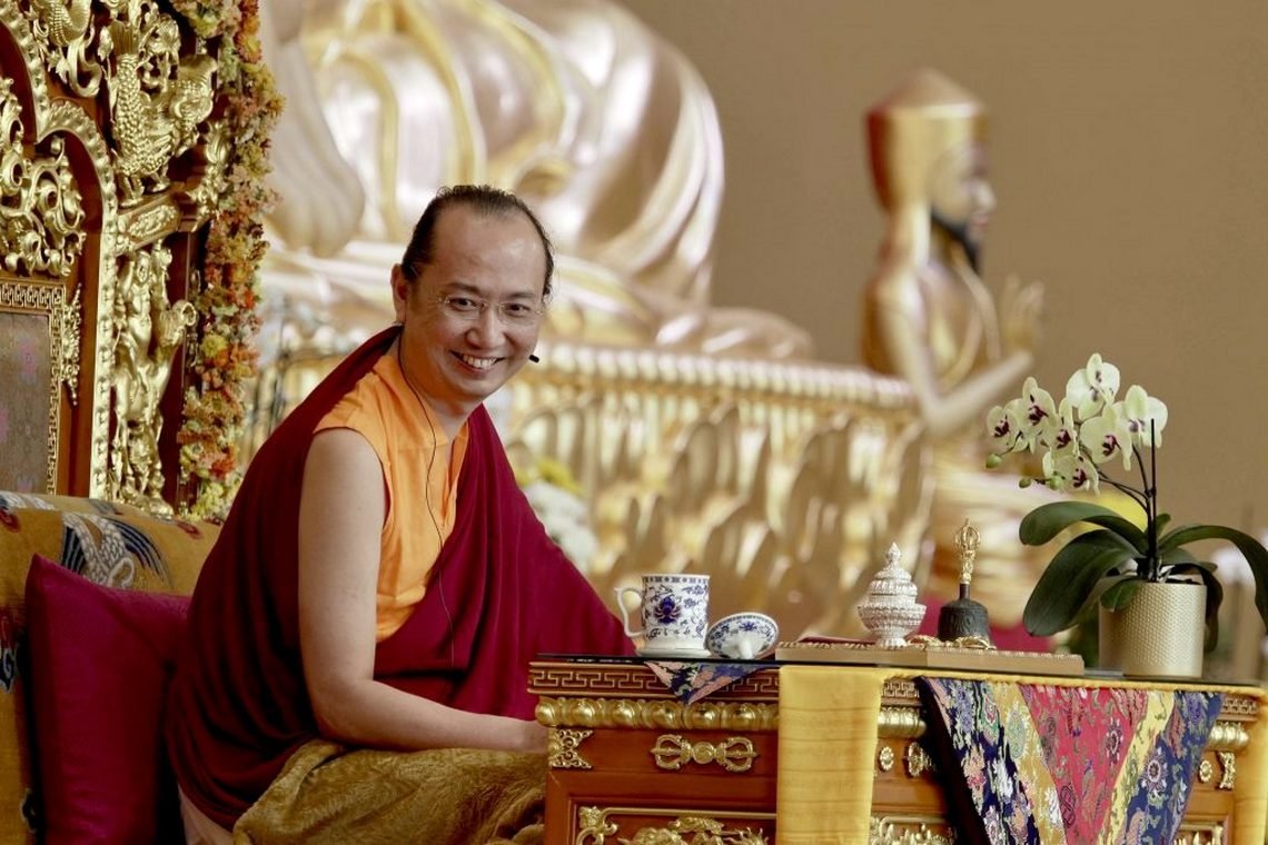 42-й Сакья Тризин Ратна Ваджра Ринпоче дарует учение по тантрическим практикам нендро и благословение Каго Ваджракилаи