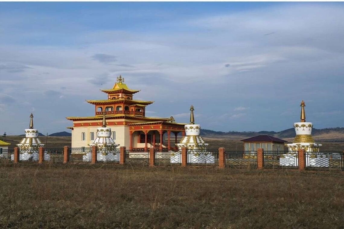 В Бурятии отмечают 200-летие буддийского храма