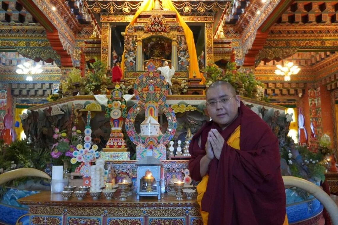 Фото. Линг Ринпоче посетил священные места Бутана