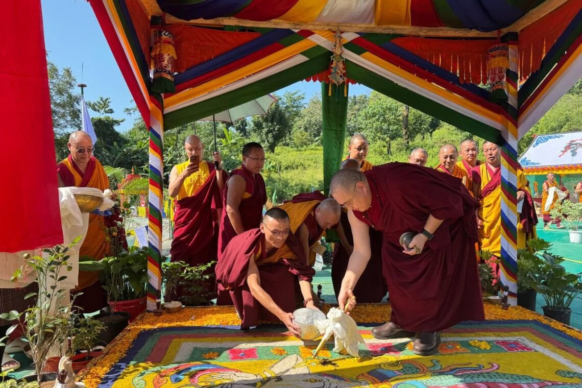 В Бутане освятили место строительства Кангьюр-лабиринта и Международной буддийской академии в Городе осознанности