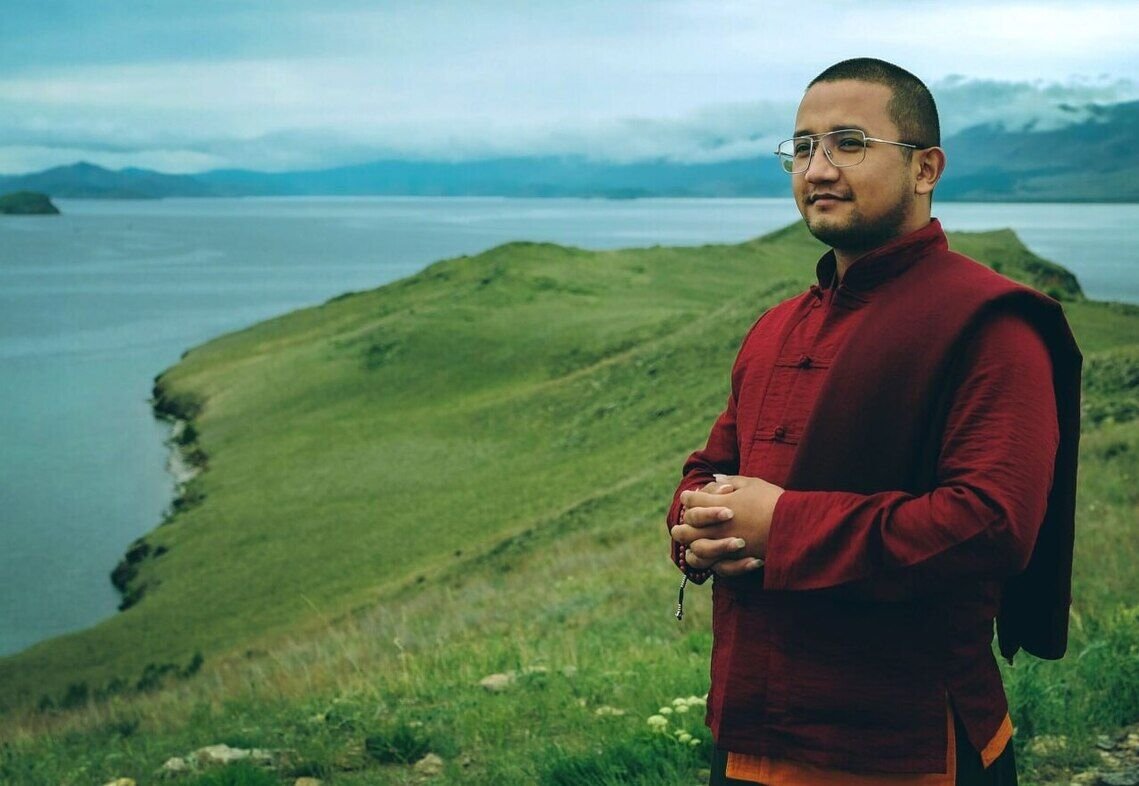 Га Лхаканг Ринпоче дарует комментарий по практике Гуру Дракпо Килайи